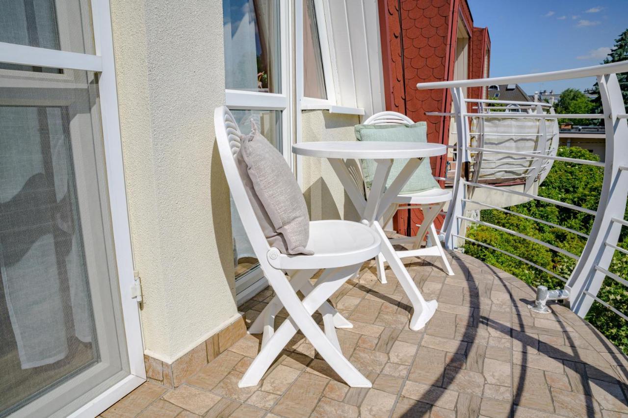 Illes Apartmanok Ii. Hajdúszoboszló Eksteriør bilde